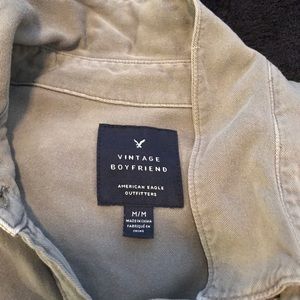 2 button down american eagle shirts